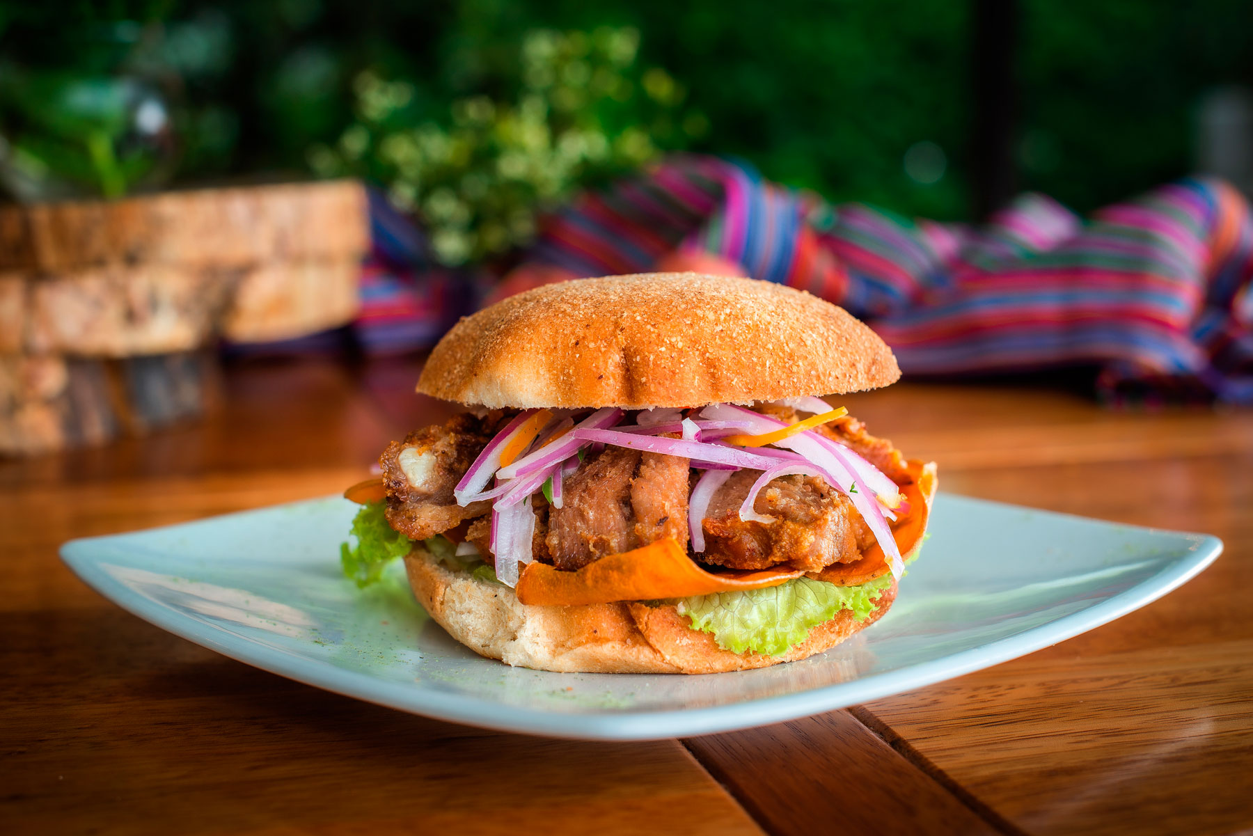 Sandwich de chicharron en Kay Pacha Huaraz